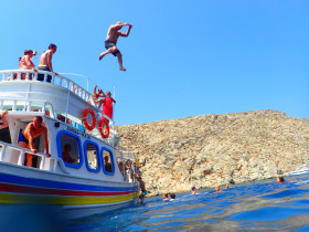 Boat trips and excursions on Crete Greece (10)