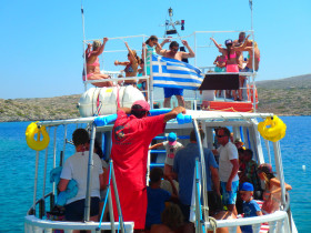 Boat trips and excursions on Crete Greece (112)