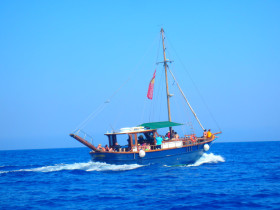 Boat trips and excursions on Crete Greece (38)